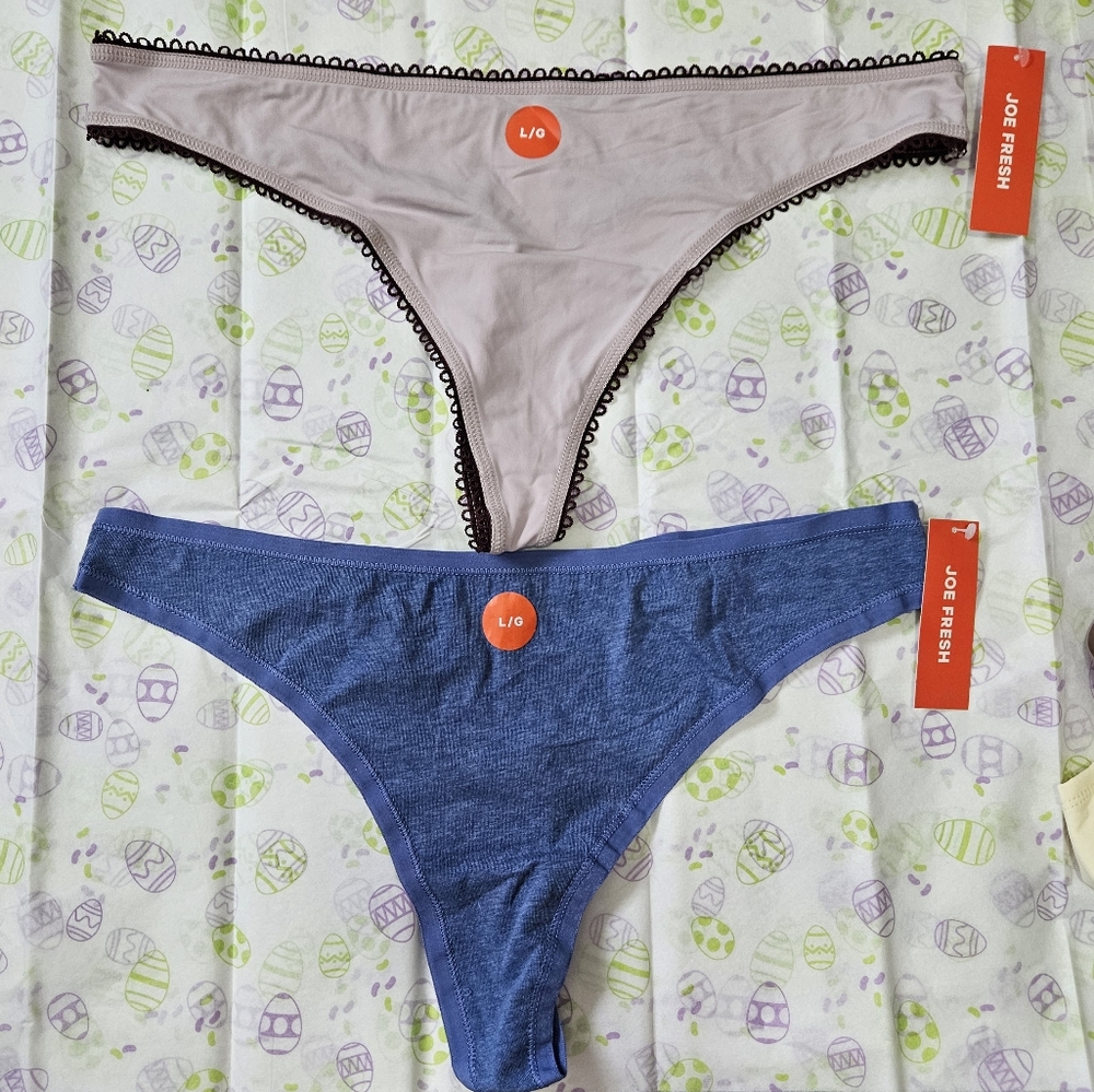 Nwt thongs